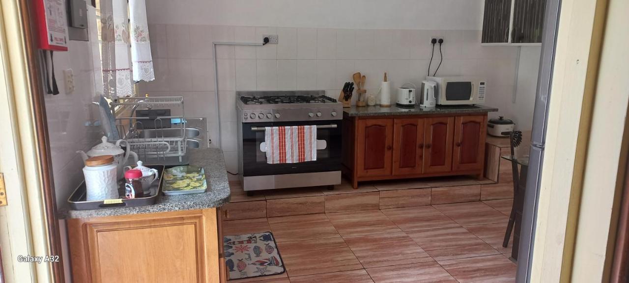 Loversnest Self Catering Anse aux Pins ภายนอก รูปภาพ
