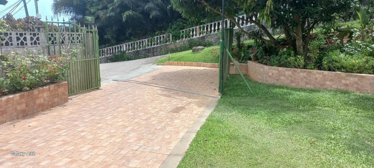 Loversnest Self Catering Anse aux Pins ภายนอก รูปภาพ